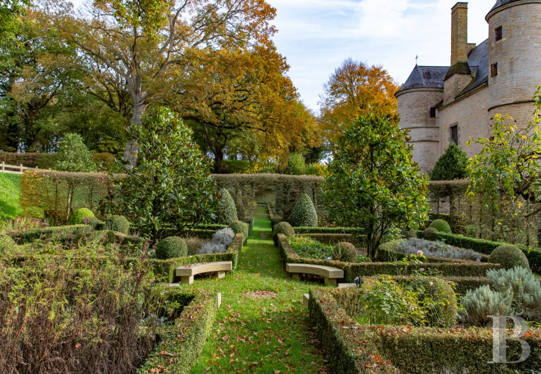 A medieval chateau and its romantic gardens in the heart of the Rance Regional Park, in the Côtes-d’Armor - photo  n°4